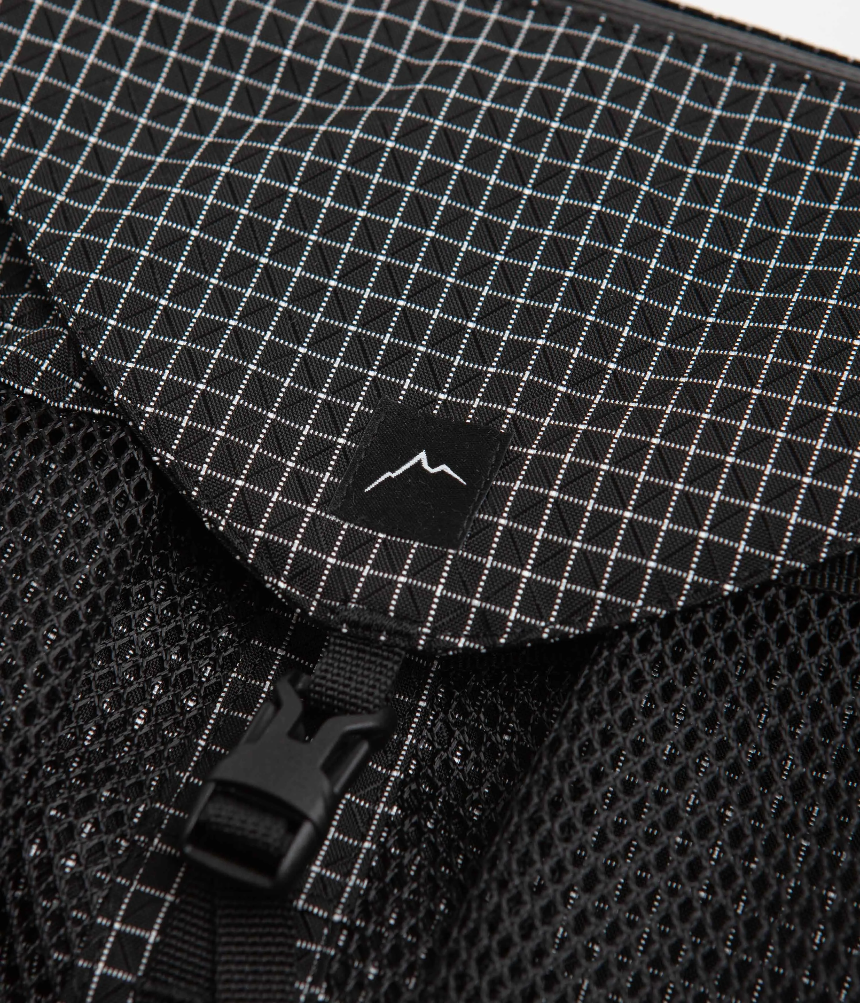 Cayl Seorak 5 Grid Mesh Bag - Black