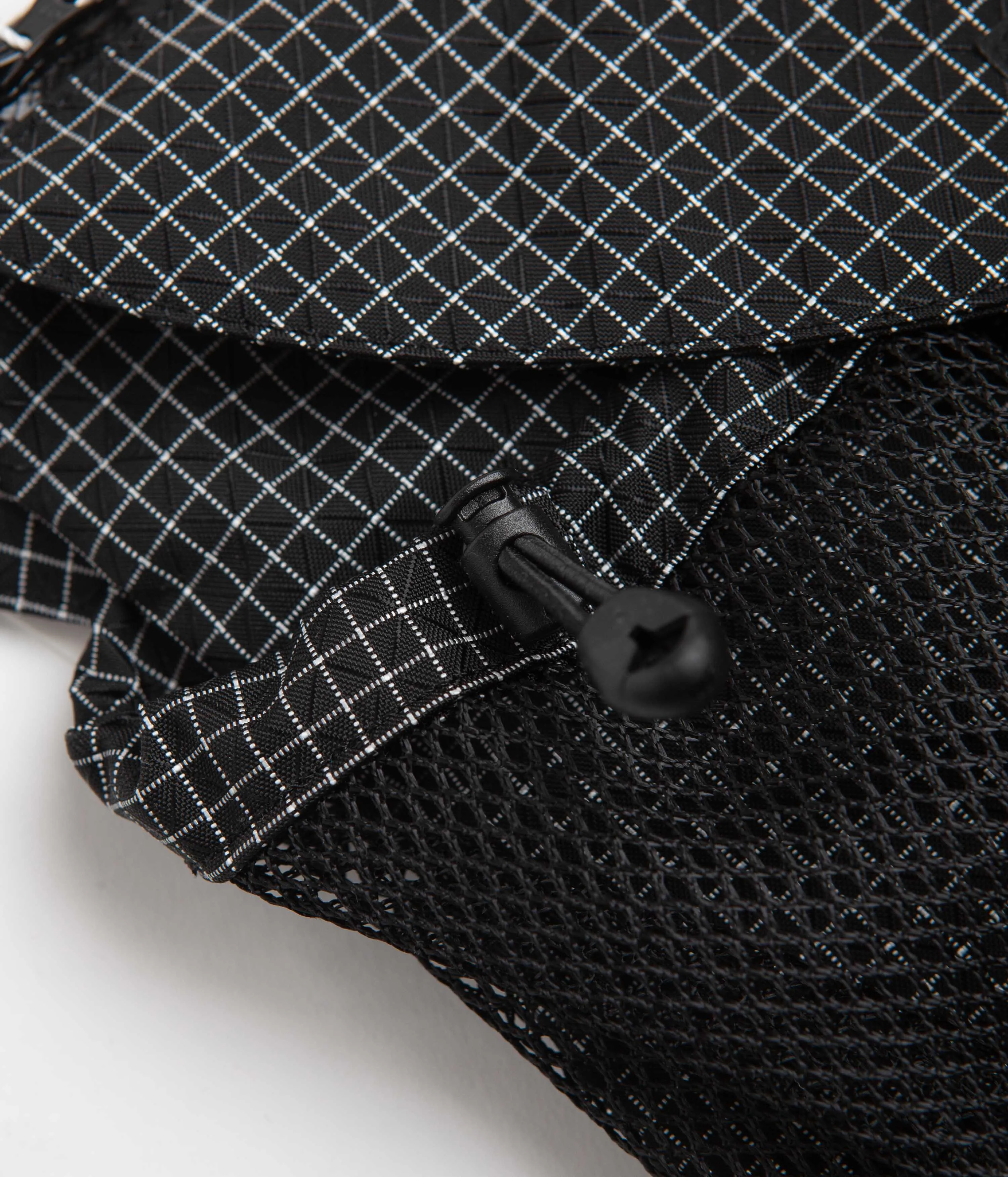 Cayl Seorak 5 Grid Mesh Bag - Black