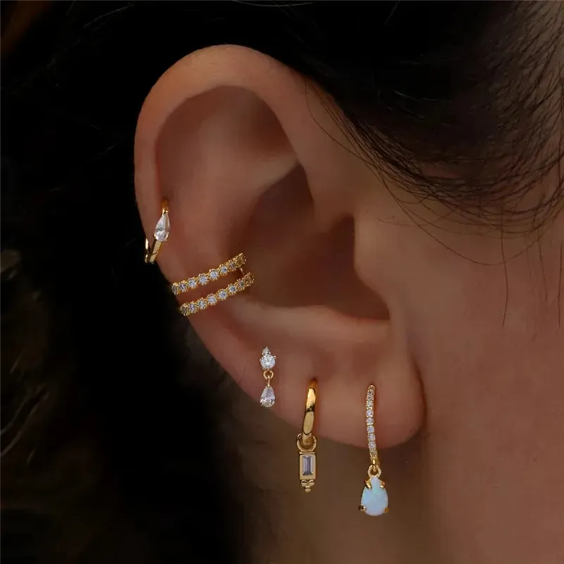 Dangling Waterdrop Labret Piercing